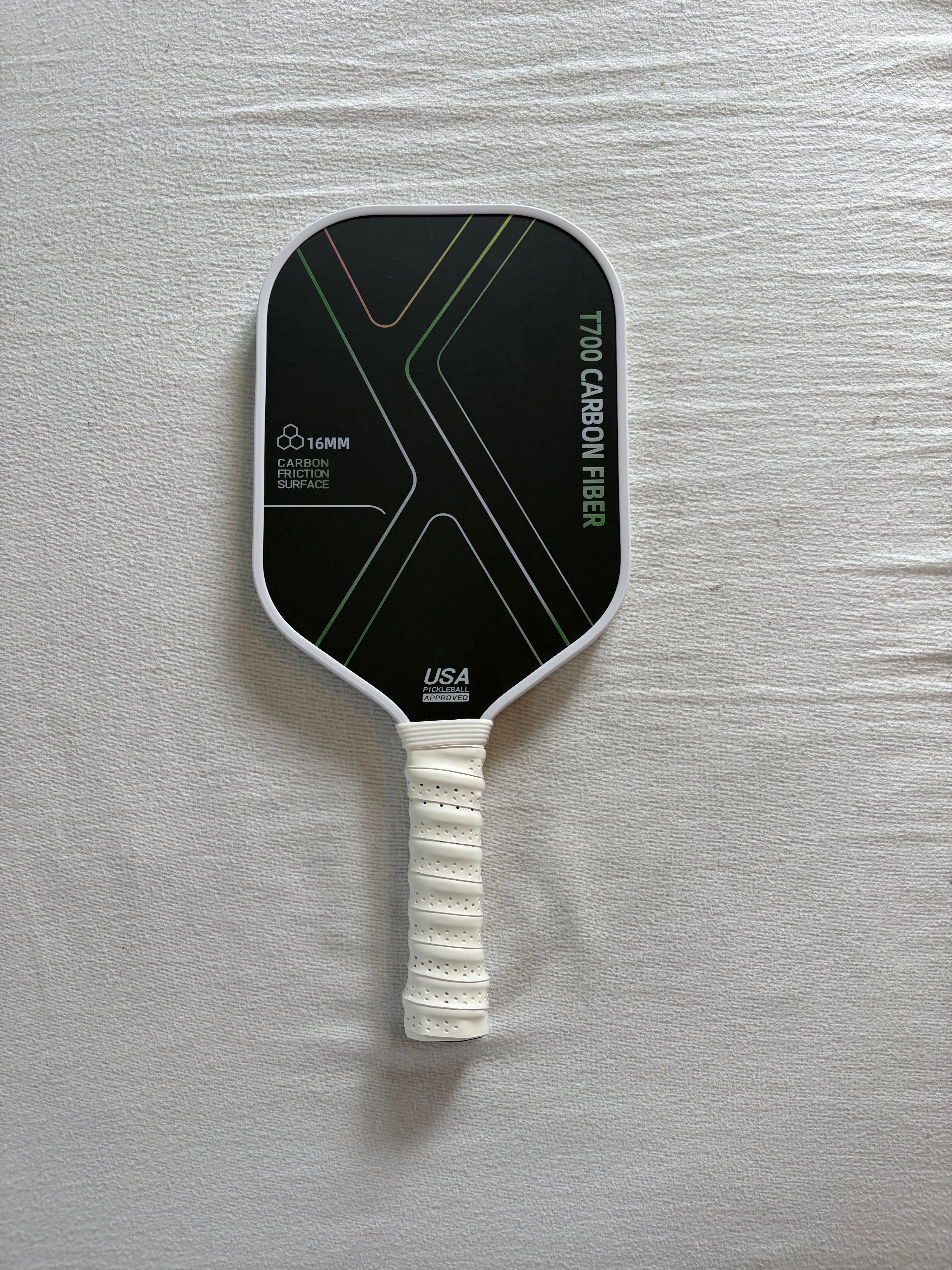 FUTASI T700 Pro Pickleball Paddle 16mm Core - Large Sweet Spot - Green Edge Detail