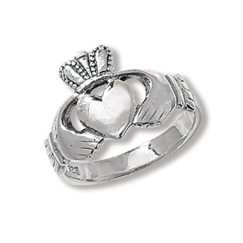 Silver  Claddagh  ring 
